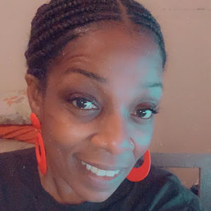 Meet your Posher, Dee